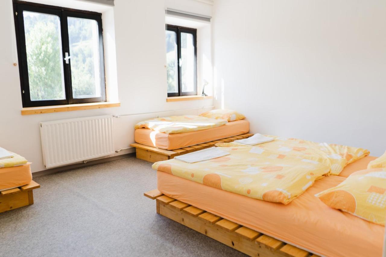 Hostel Idrija Exteriér fotografie