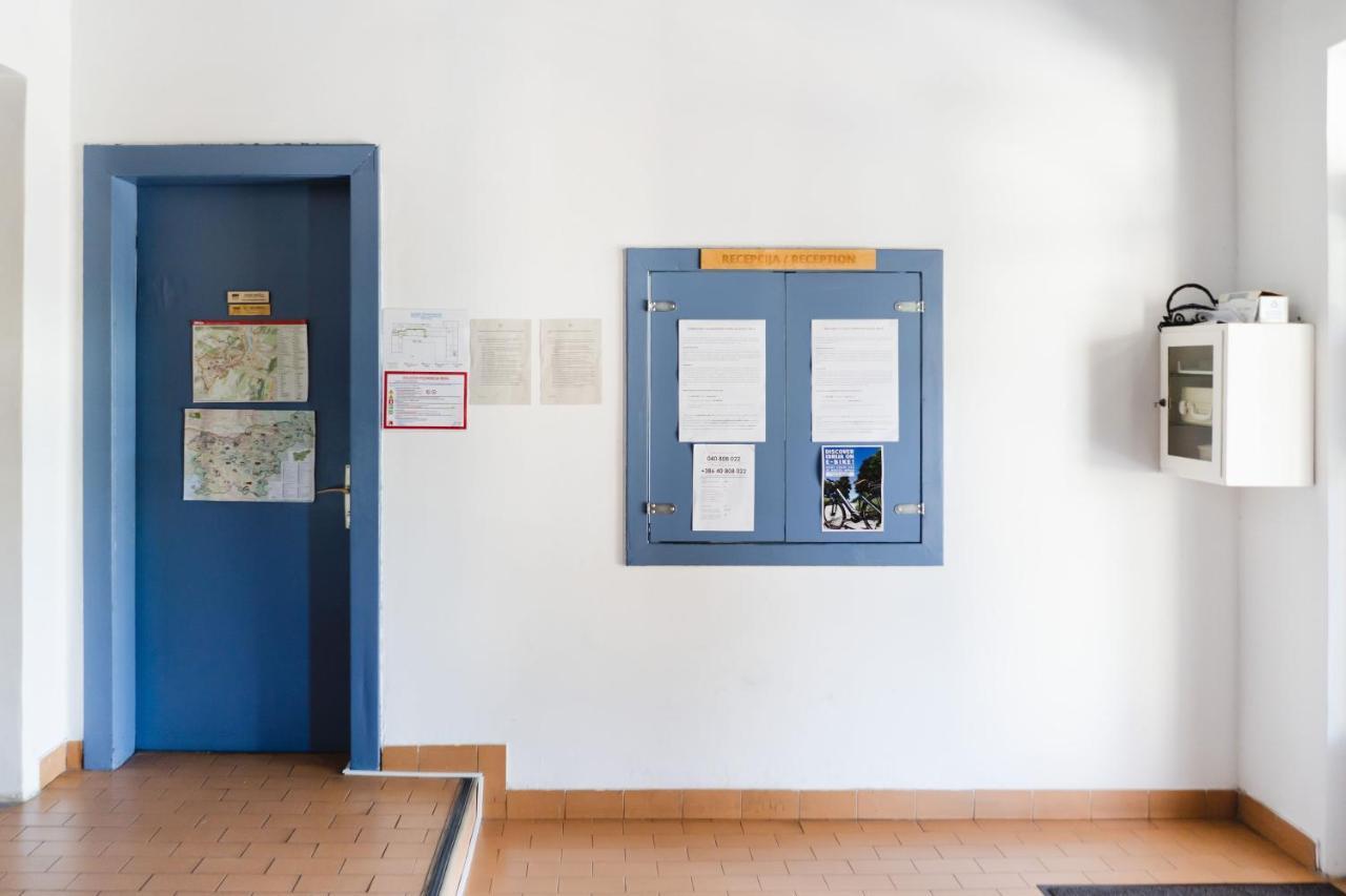 Hostel Idrija Exteriér fotografie