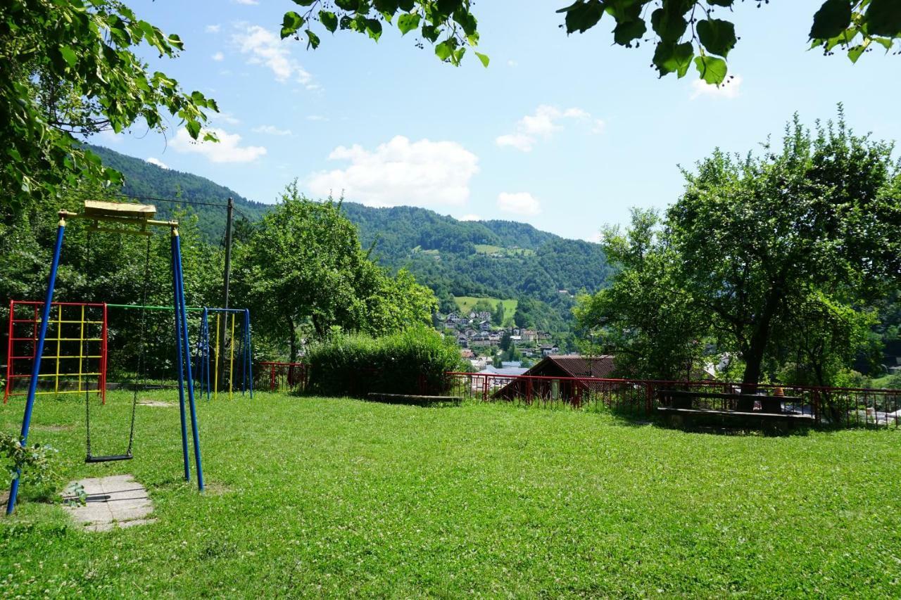 Hostel Idrija Exteriér fotografie
