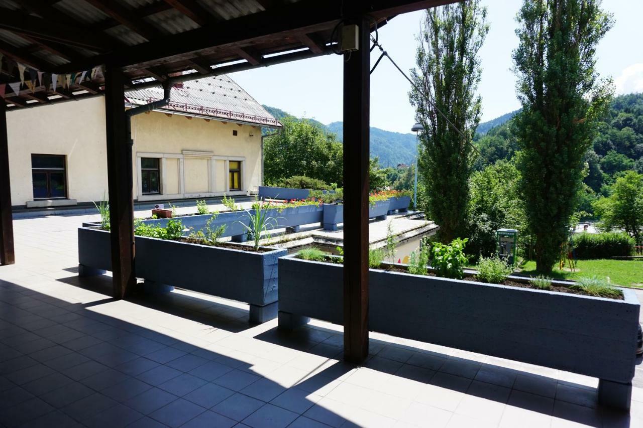 Hostel Idrija Exteriér fotografie